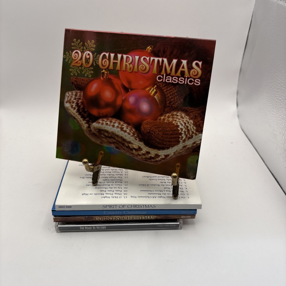 Lot of 5 Christmas CDs~Spirit of Christmas/Country/20 Christmas Classics